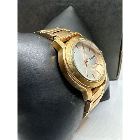 DKNY Tompkins NY2210 Women Stainless Steel Analog Dial Quartz Wrist Watch JNA196 main image 8